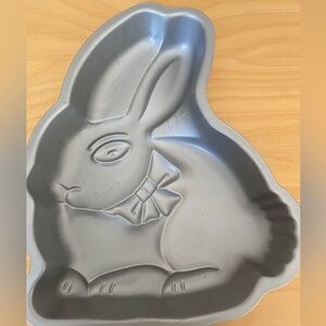 Heavy duty Bunny mold cake pan